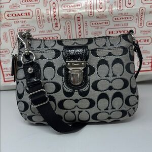 Coach Poppy Signature Metallic Swingback Crossbody Bag Black Silver Jacquard